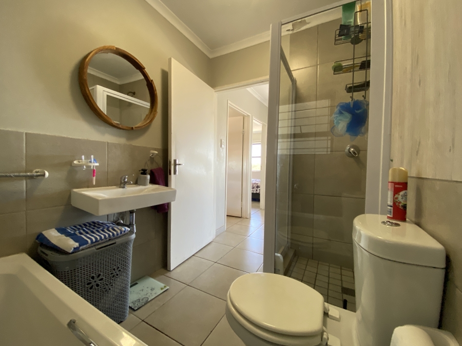 2 Bedroom Property for Sale in De La Haye Western Cape